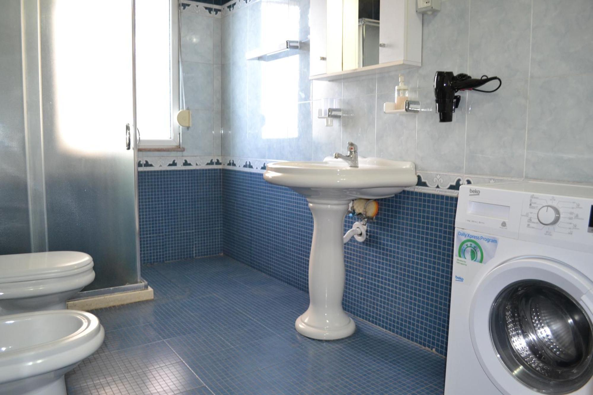 Central 5 Bedrooms Apartment Partial Seaview Vlore Ngoại thất bức ảnh