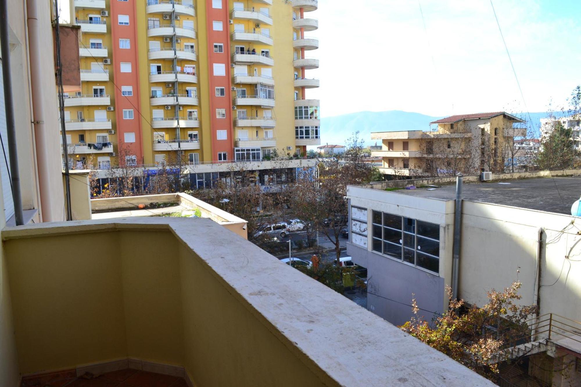 Central 5 Bedrooms Apartment Partial Seaview Vlore Ngoại thất bức ảnh