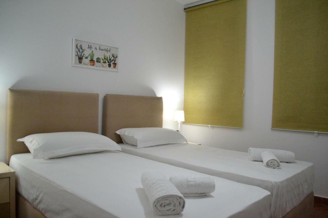 Central 5 Bedrooms Apartment Partial Seaview Vlore Ngoại thất bức ảnh
